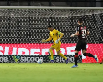 Santos atinge 300 jogos pelo Athletico e entra no top-10 de atletas com mais partidas pelo clube