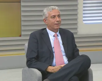 Servidor do TRE-PB lança livro sobre impacto das campanhas eleitorais ao meio ambiente