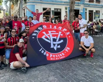 Torcida do Vitória na Paraíba comemora 20 anos e promove ação social