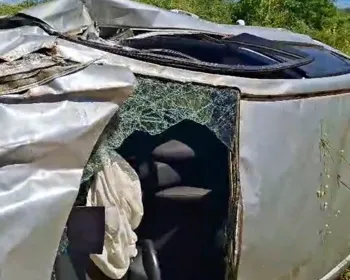 Carro capota e deixa um morto e um ferido em rodovia entre Serra Grande e São José de Piranhas