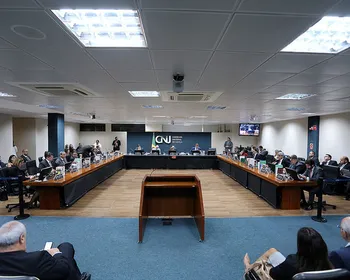 CNJ acaba com aposentadoria compulsória como punição máxima para juiz