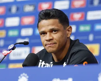 Douglas Santos admite que teve mais reconhecimento dos paraibanos após ganhar espaço na Seleção