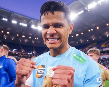 Douglas Santos é campeão russo pela 6ª vez com o Zenit; veja números do lateral