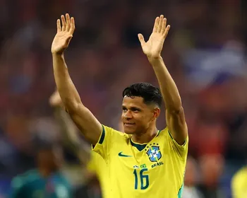 Com Douglas Santos, Ancelotti convoca a Seleção para amistosos contra Austrália e Índia