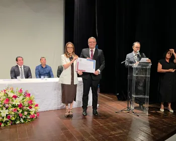 Edvaldo Neto é diplomado prefeito de Cabedelo, mas não toma posse