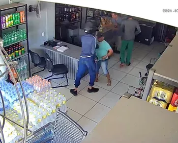 Homens armados rendem comerciante e roubam depósito de bebidas, em Sapé