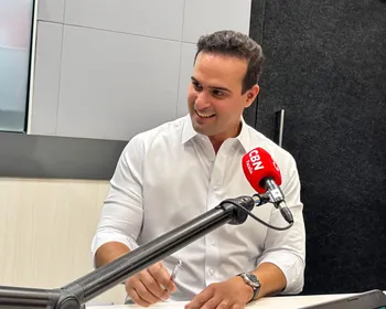 Lucas diz que todos os concursados da Educação foram convocados e nega interferências na gestão