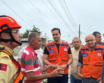 Lucas Ribeiro anuncia decreto de calamidade pública após chuvas intensas na Paraíba