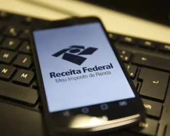 Imposto de Renda 2026: Receita Federal paga último lote da restituição nesta segunda (31)