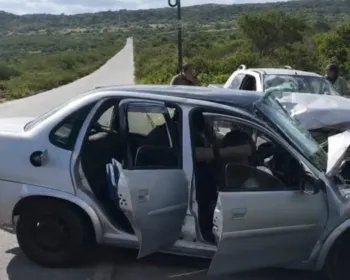 Mulher morre e sete pessoas ficam feridas em acidente envolvendo moto e dois carros, em Soledade