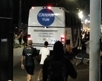 Ônibus com torcedores do Confiança é atacado por organizada do Botafogo-PB no Almeidão