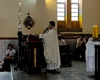 Padre denunciado por intolerância religiosa pede desculpas à família de Preta Gil durante missa