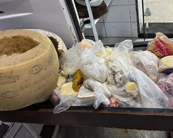 Restaurantes são autuados por alimentos fora do prazo de validade, em João Pessoa