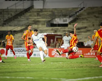 Serra Branca bate a Juazeirense e larga bem no mata-mata da Série D