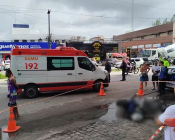 Tentativa de assalto em praça de João Pessoa deixa suspeito morto, dois feridos e um preso