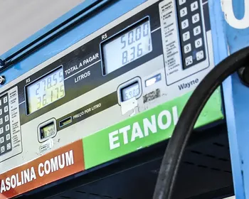 Gasolina passa a ter 32% de etanol na mistura a partir deste sábado (1º)