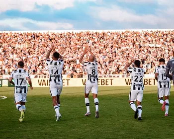 Torcida faz sua parte, mas Treze peca nos pênaltis e se despede da Série D 2026 sem o acesso