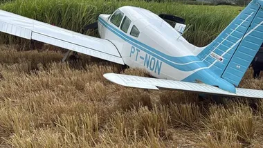 Piloto de aeronave que transportava Cícero Lucena mostra local do pouso de emergência