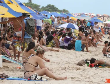 Caso Porto de Galinhas: João Pessoa tem projeto parado há um ano sobre aluguel de guarda-sóis