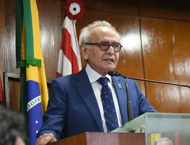 Cícero convoca coletiva para anunciar se será, ou não, candidato a governador