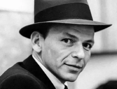 Frank Sinatra foi o maior cantor popular do século XX