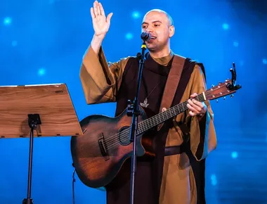 AO VIVO: Assista ao show de Frei Gilson em João Pessoa