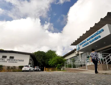 Homem é internado em UTI com suspeita de raiva humana, em Campina Grande