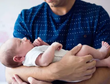 Licença-paternidade de até 20 dias: entenda projeto aprovado no Senado