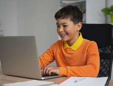 Mais de 80% dos serviços digitais não verificam idade de usuários no Brasil, aponta estudo