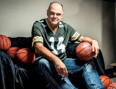 Morre Oscar Schmidt, lenda do basquete brasileiro