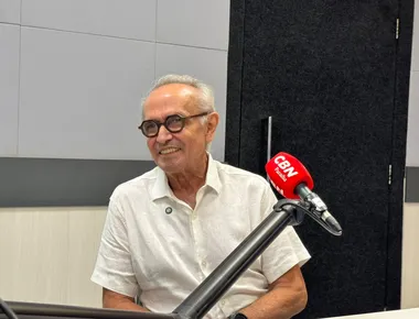 Cícero critica parcelamento das convocações para concurso da Educação do Estado