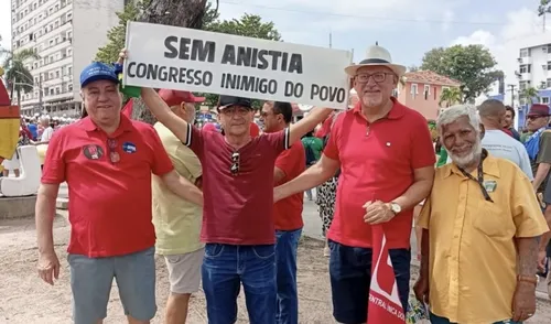 
				
					7 de Setembro: esquerda protesta contra anistia e em defesa da soberania, em João Pessoa
				
				