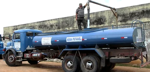 
				
					Abastecimento de água por carros-pipa será suspenso em Campina Grande e mais 13 cidades
				
				