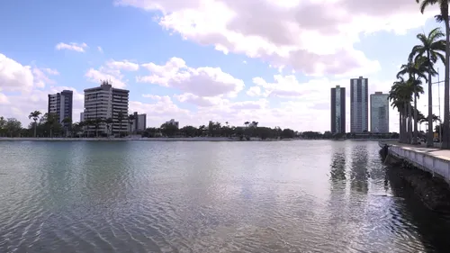 
				
					Prefeitura de Campina Grande estuda oxigenar água do Açude Velho após morte de peixes
				
				