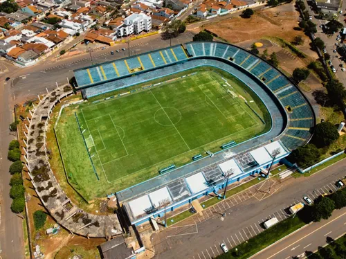 
				
					Anápolis x Botafogo-PB pela Série C 2025: onde assistir, prováveis escalações e arbitragem
				
				