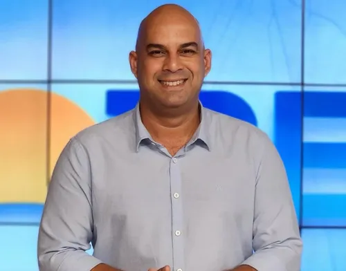 
				
					Antônio Vieira, repórter da TV Cabo Branco, recebe título de cidadão paraibano
				
				