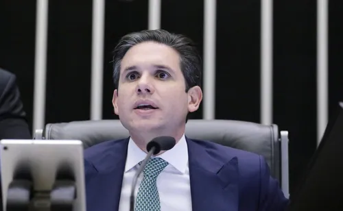 
				
					Após atos contra Anistia e PEC da Blindagem, Hugo Motta fala em tirar 'pautas tóxicas' da Câmara
				
				