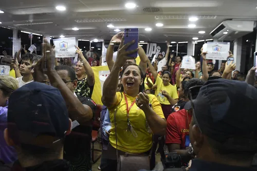 
				
					Após protestos, CMJP derruba projeto que proibia uso de verba pública em movimentos de moradia
				
				