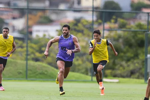 
				
					Hulk fala sobre imbróglio com o Atlético-MG e diz que não pediu para ser negociado
				
				