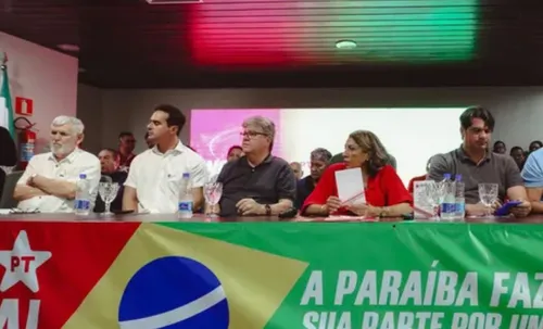 
				
					Ausência de Lula no discurso de Lucas faz crescer receio entre petistas de 'palanque fantasia'
				
				