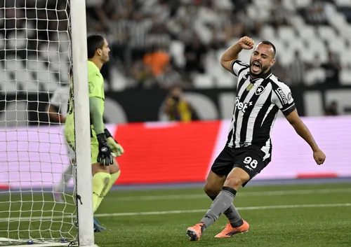 
				
					Baixo rendimento marca temporada dos paraibanos no Brasileirão 2025
				
				