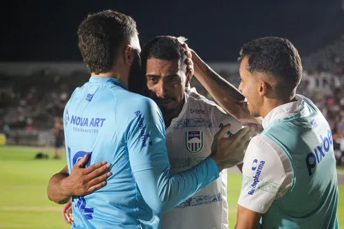 
				
					Botafogo-PB e Serra Branca empatam e vão se reencontrar na semifinal do Paraibano
				
				