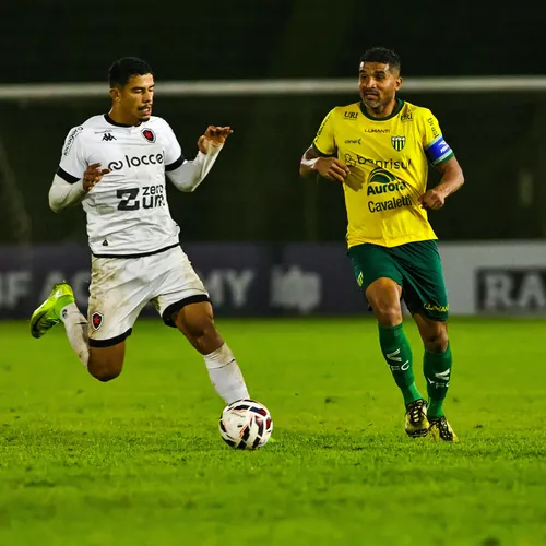 
				
					Botafogo-PB empata com o Ypiranga-RS em 2 a 2 e segue sonhando com classificação na Série C
				
				