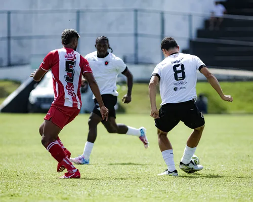
				
					Botafogo-PB sai na frente, mas cede empate ao Esporte de Patos no Campeonato Paraibano 2026
				
				
