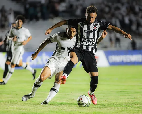 
				
					Botafogo-PB vence o Treze e se aproxima de classificação no Paraibano
				
				
