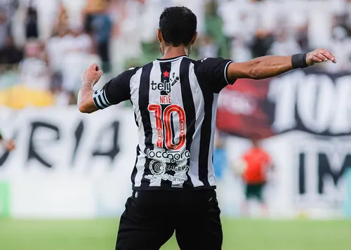 
				
					Nenê comemora longevidade no futebol e revela inspiração em Cristiano Ronaldo
				
				