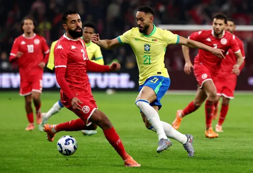 
				
					Brasil empata com Tunísia em amistoso preparatório para Copa do Mundo; Cunha tem atuação apagada
				
				