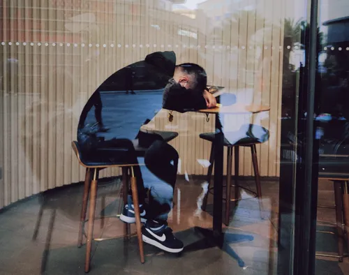 
				
					Burnout: saiba como reconhecer os sinais no trabalho e na universidade
				
				