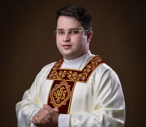 
				
					Padre acusado de intolerância religiosa em fala sobre Preta Gil nega acusações
				
				