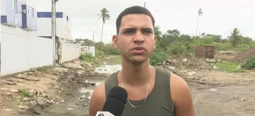 
				
					Motorista de caminhão se apresentou à polícia após acidente com morte de jovem, diz delegado
				
				